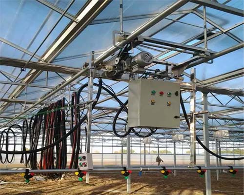 溫室噴灌機(jī)如何提高增溫保濕措施？